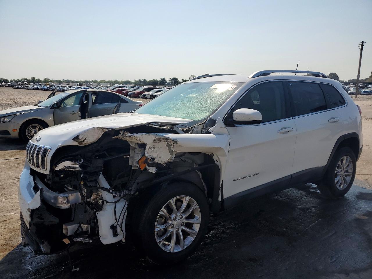 2019 JEEP CHEROKEE LATITUDE | 1C4PJMCB8KD162440 | UPCARS