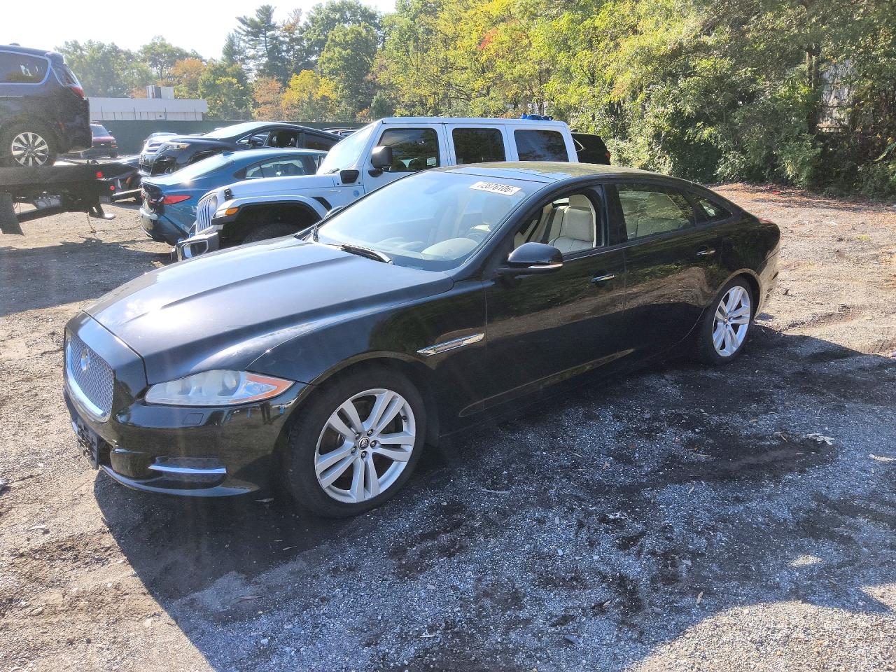 2011 JAGUAR XJ | SAJWA2GB9BLV14782 | UPCARS