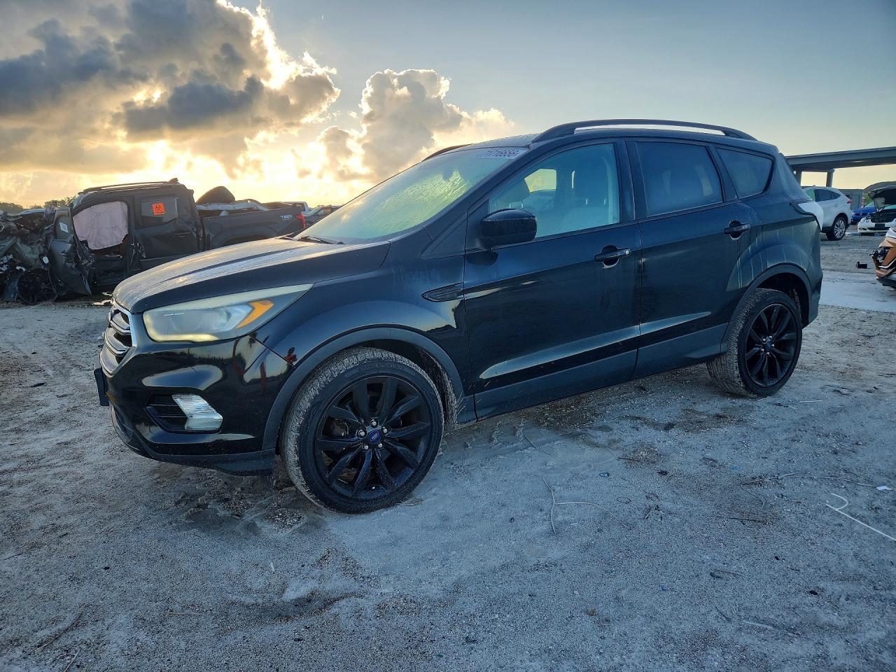 2017 FORD ESCAPE SE | 1FMCU9GD6HUD71243 | UPCARS