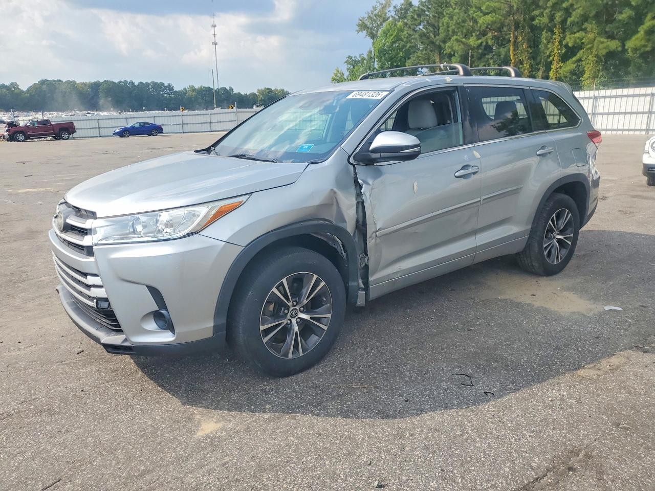 2018 TOYOTA HIGHLANDER LE | 5TDZZRFH2JS288326 | UPCARS