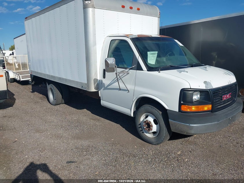 2003 GMC SAVANA CUTAWAY STANDARD W/C7A | 1GDHG31U831122553 | UPCARS