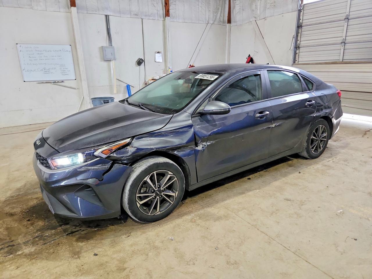 2023 KIA FORTE LXS | 3KPF24AD5PE607414 | UPCARS