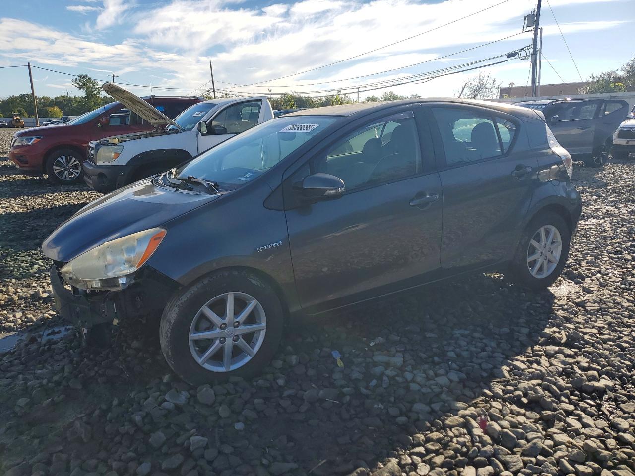 2014 TOYOTA PRIUS FOUR | JTDKDTB3XE1574175 | UPCARS