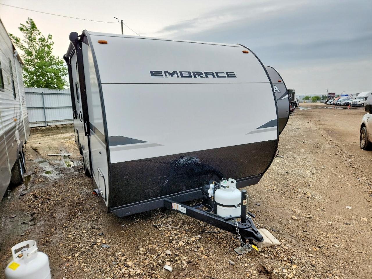 2025 CRUISER RV EMBRACE EL CRUISER EMBRACE CAMPER | 5RXNB211XSM539849 | UPCARS