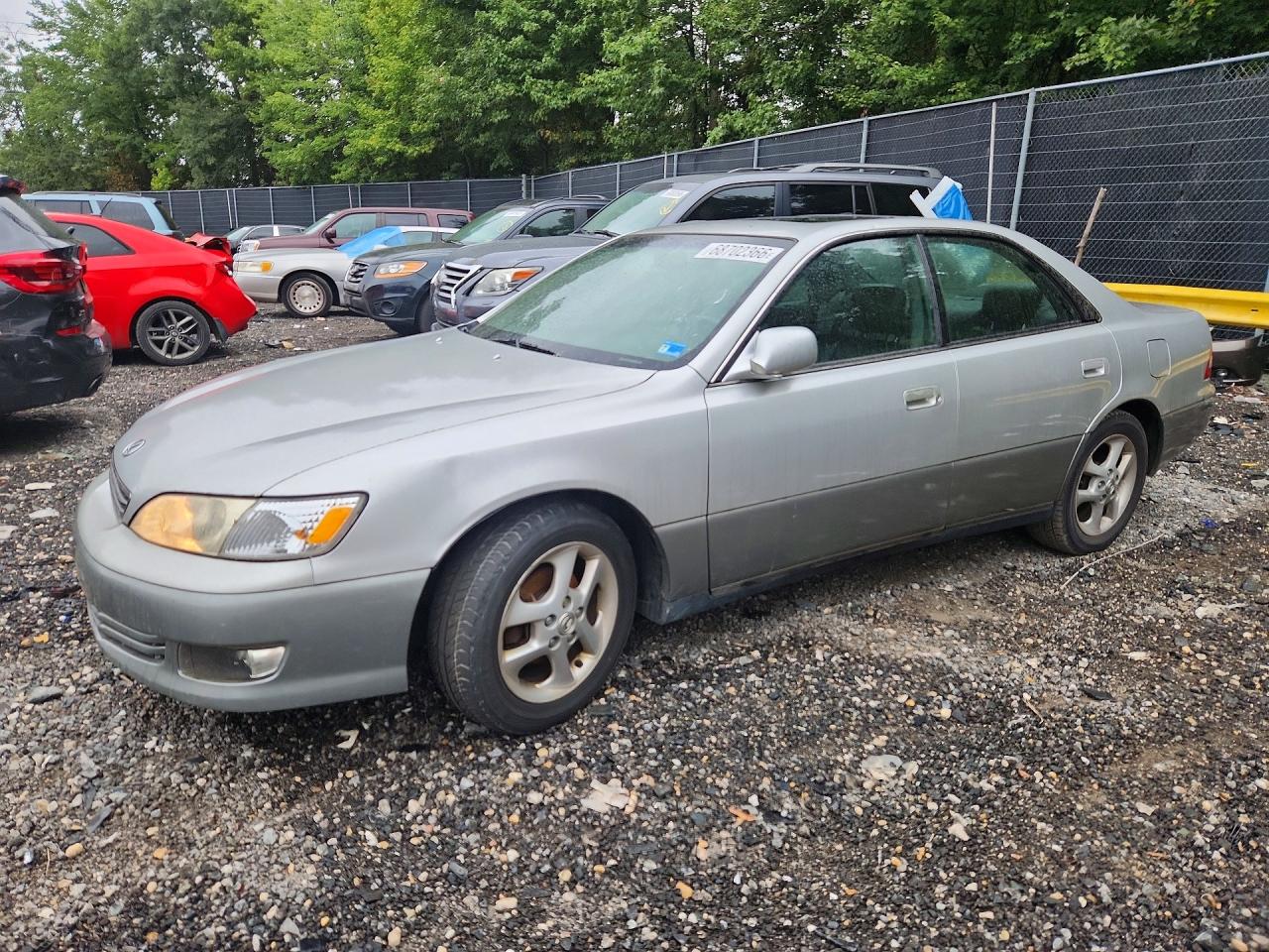 2001 LEXUS ES 300 | JT8BF28G210303205 | UPCARS