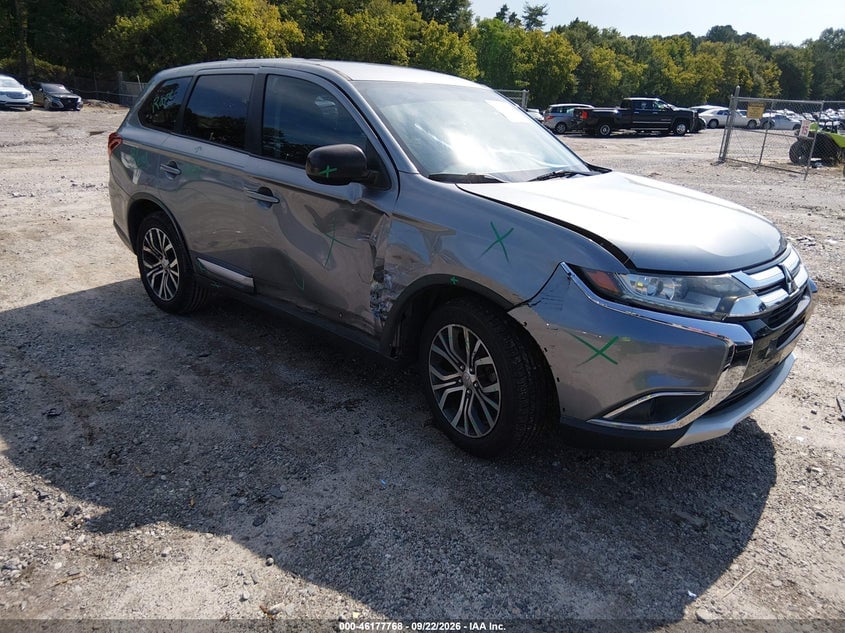 2018 MITSUBISHI OUTLANDER ES | JA4AD2A31JZ055965 | UPCARS