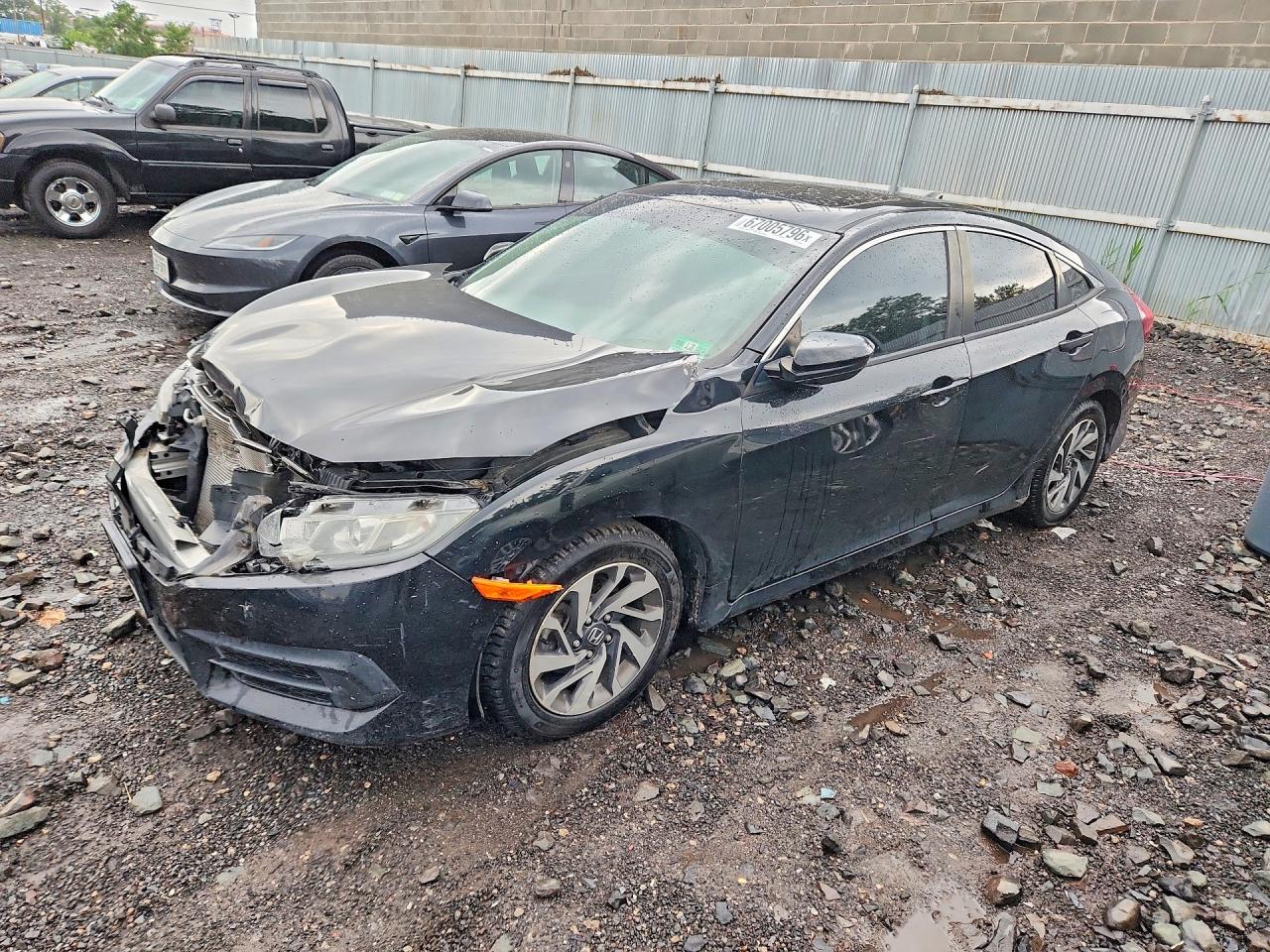 2018 HONDA CIVIC EX | 2HGFC2F73JH526560 | UPCARS
