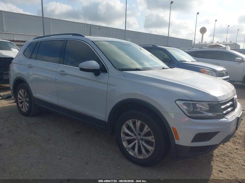 2018 VOLKSWAGEN TIGUAN 2.0T SE/2.0T SEL | 3VV3B7AX8JM172191 | UPCARS