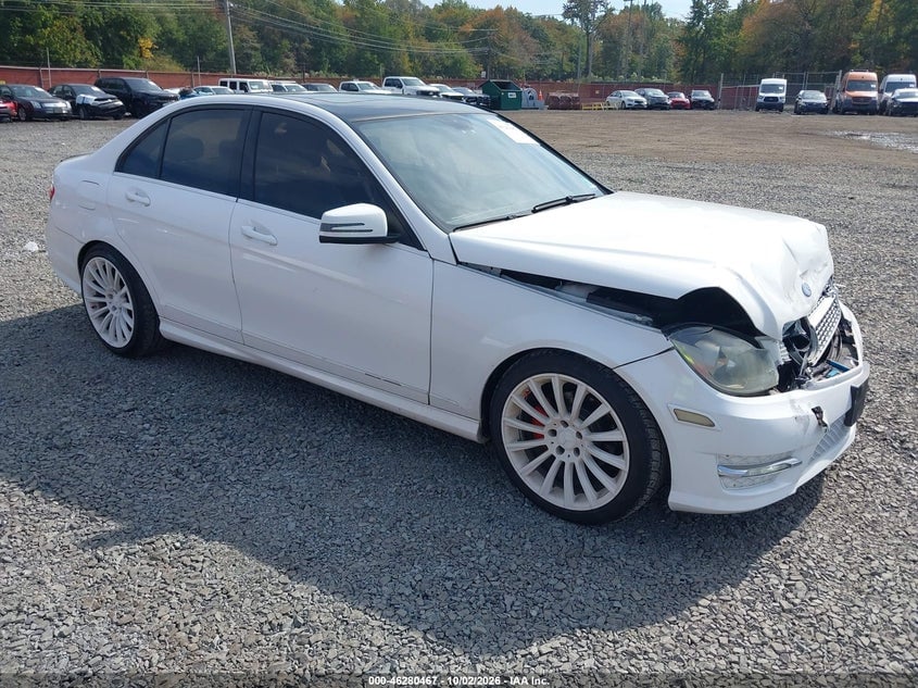 2013 MERCEDES-BENZ C 250 SPORT | WDDGF4HB6DR243541 | UPCARS
