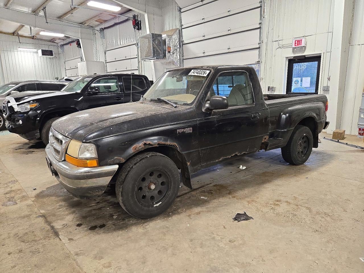 1998 FORD RANGER XLT | 1FTYR10C7WPA81345 | UPCARS