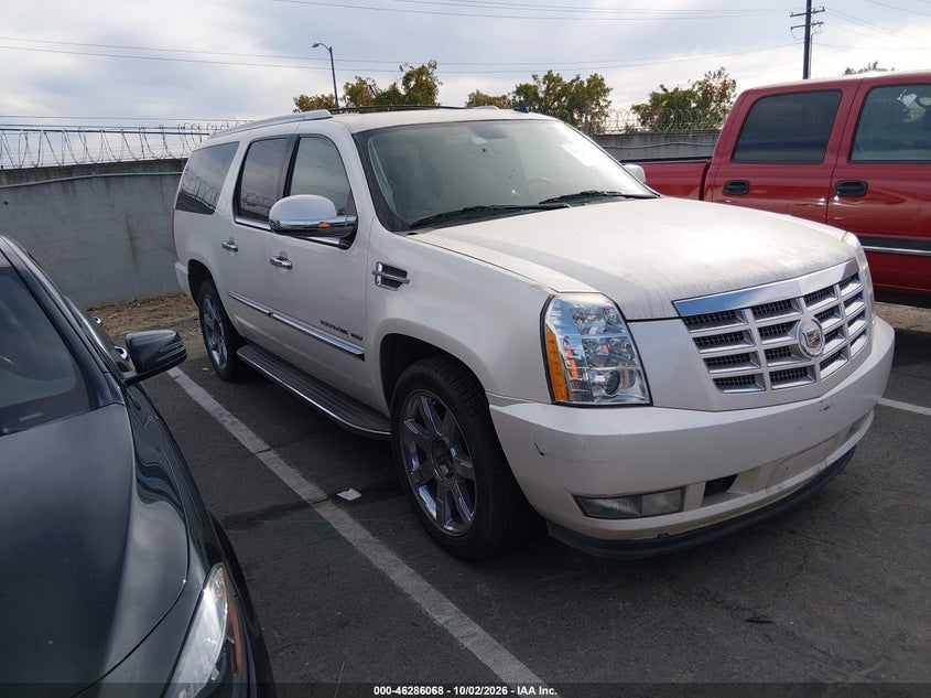 2013 CADILLAC ESCALADE ESV LUXURY | 1GYS4HEF6DR256065 | UPCARS