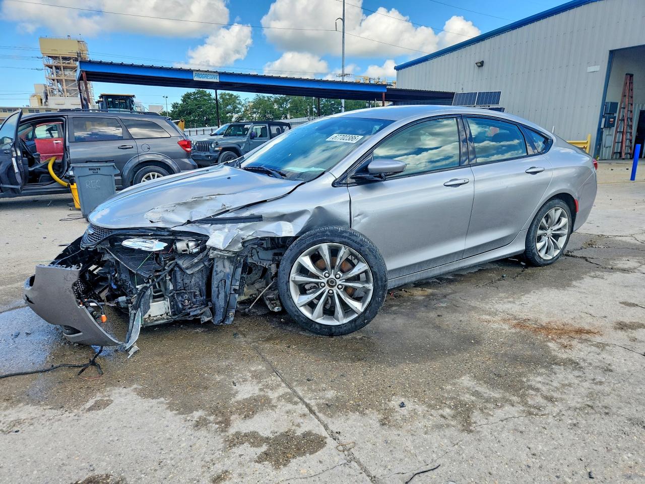 2015 CHRYSLER 200 S | 1C3CCCBB7FN747437 | UPCARS