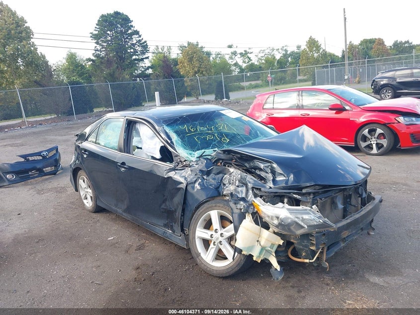 2014 TOYOTA CAMRY SE | 4T1BF1FK0EU332764 | UPCARS