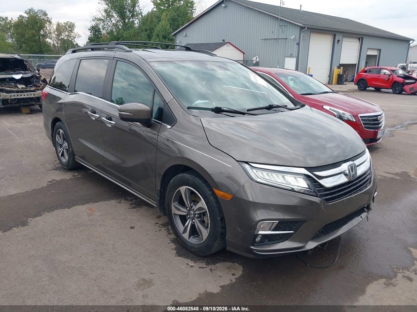 2018 HONDA ODYSSEY TOURING | 5FNRL6H85JB020372 | UPCARS