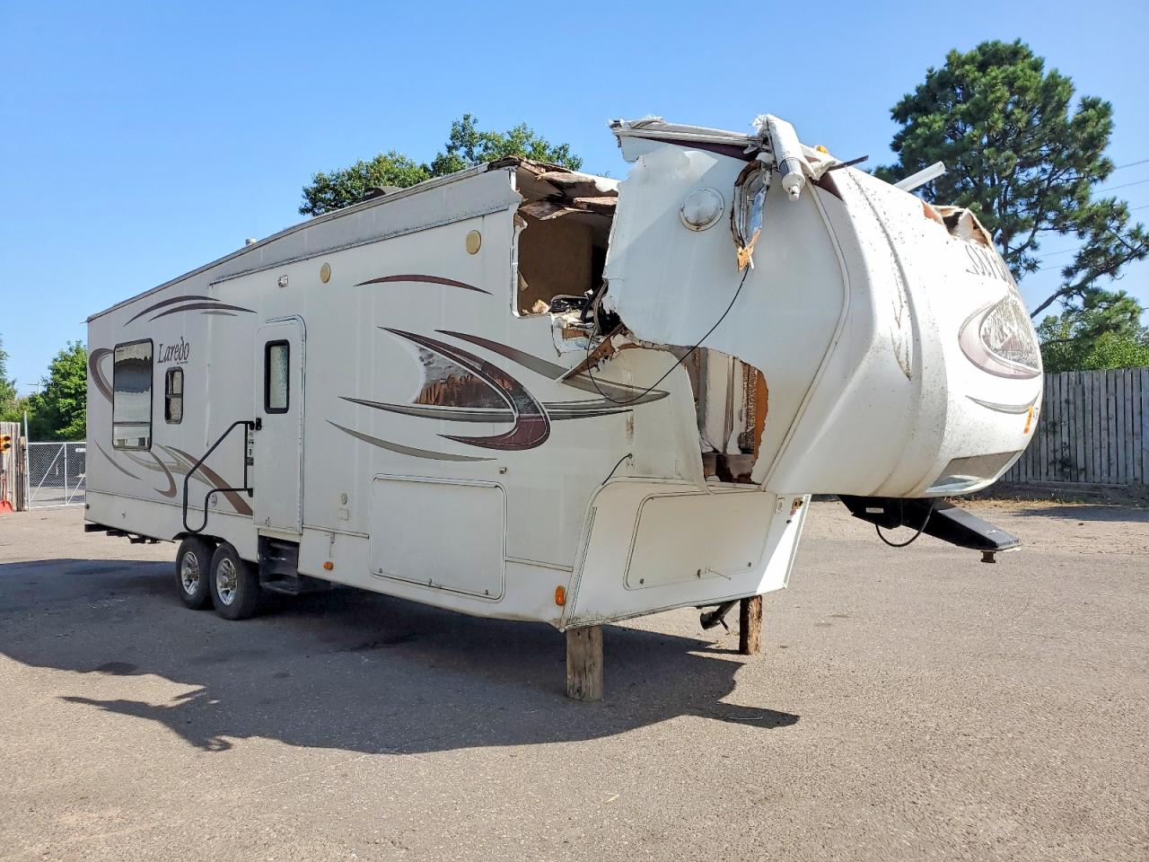 2010 KUTB LAREDO CAMPER | 4YDF31628AE600587 | UPCARS