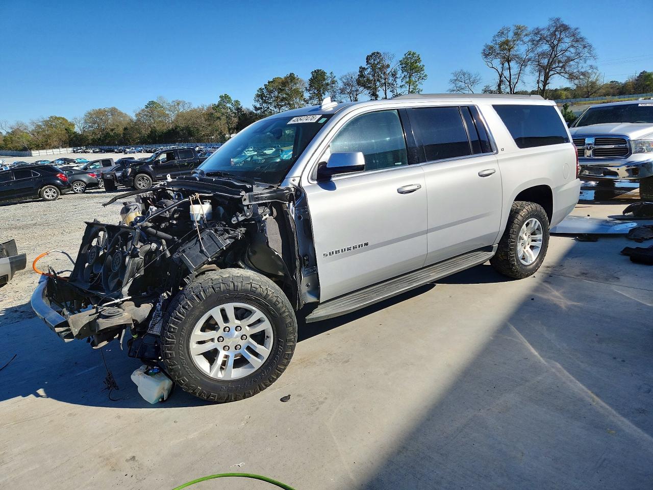 2019 CHEVROLET SUBURBAN C1500 LT | 1GNSCHKCXKR244945 | UPCARS