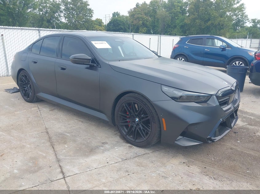 2026 BMW M5 | WBS83FK02TCW67948 | UPCARS