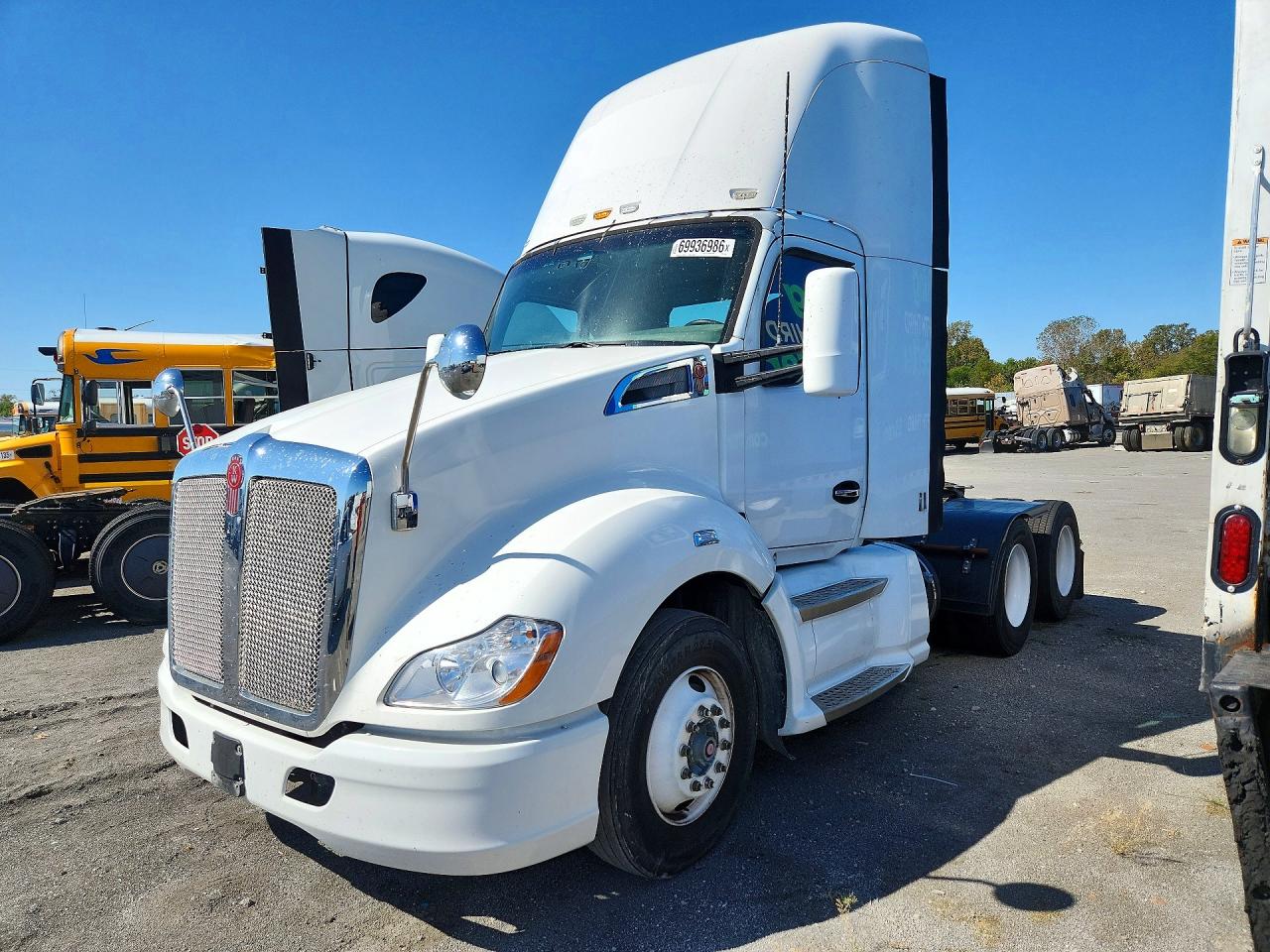 2014 KENWORTH ALL OTHER SEMI TRUCK | 1XKYD49X7EJ412856 | UPCARS