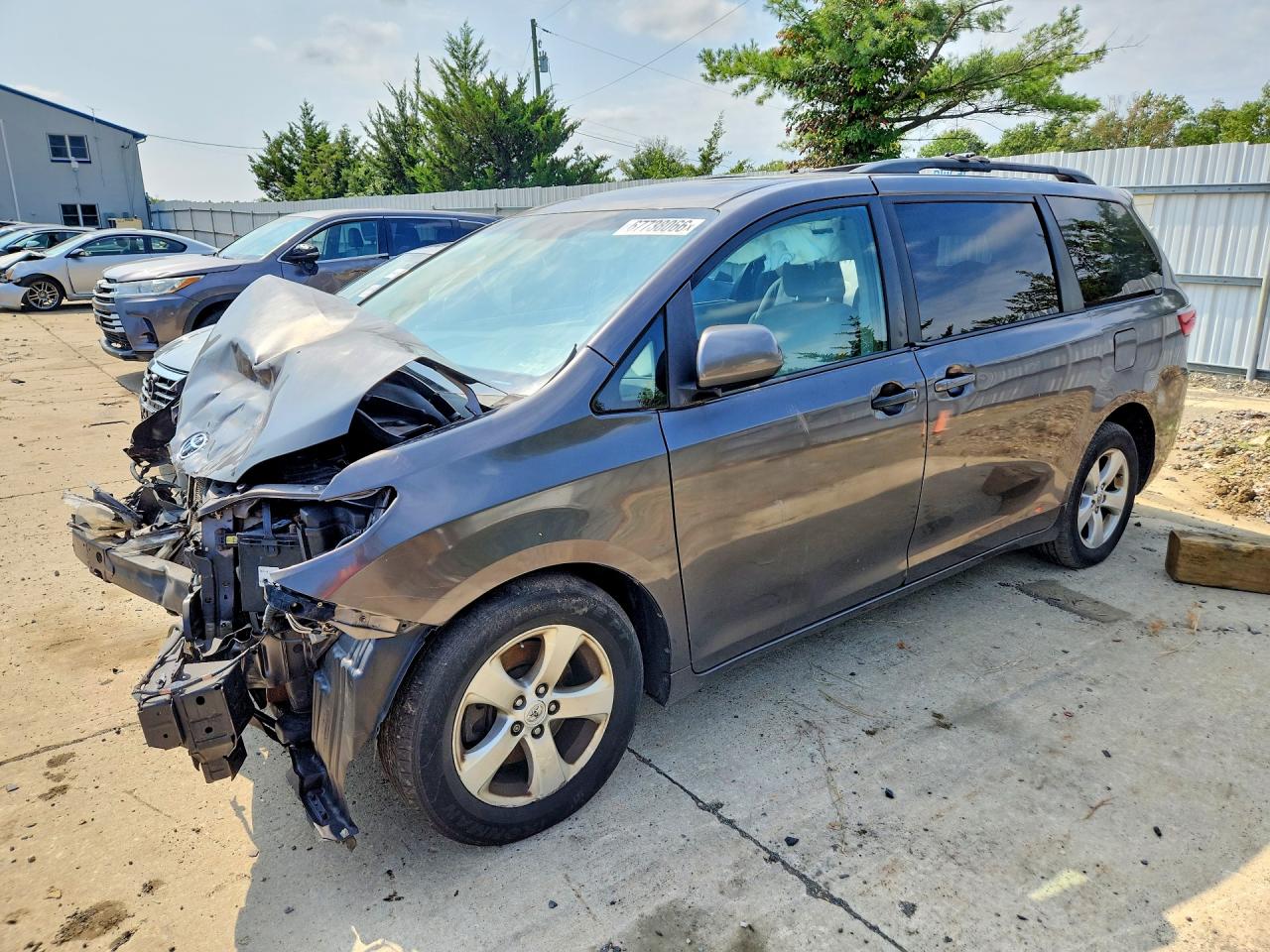 2015 TOYOTA SIENNA LE | 5TDKK3DC6FS650594 | UPCARS