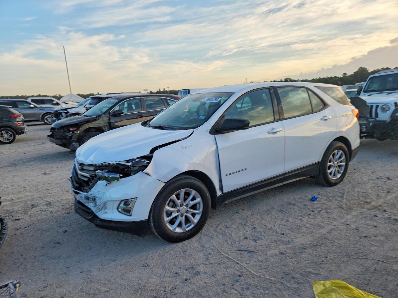 2018 CHEVROLET EQUINOX LS | 3GNAXHEV6JL338002 | UPCARS