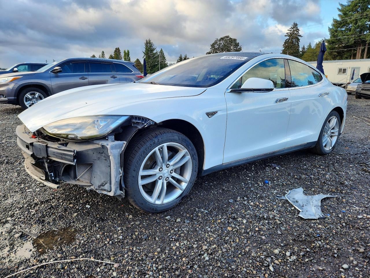 2013 TESLA MODEL S | 5YJSA1CN2DFP05876 | UPCARS
