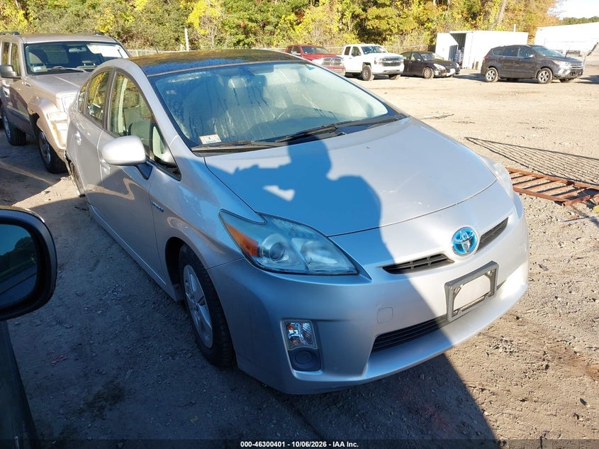 2011 TOYOTA PRIUS FOUR | JTDKN3DU8B5299378 | UPCARS