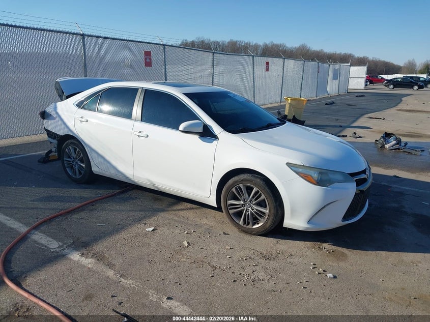 2015 TOYOTA CAMRY SE | 4T1BF1FK2FU073678 | UPCARS