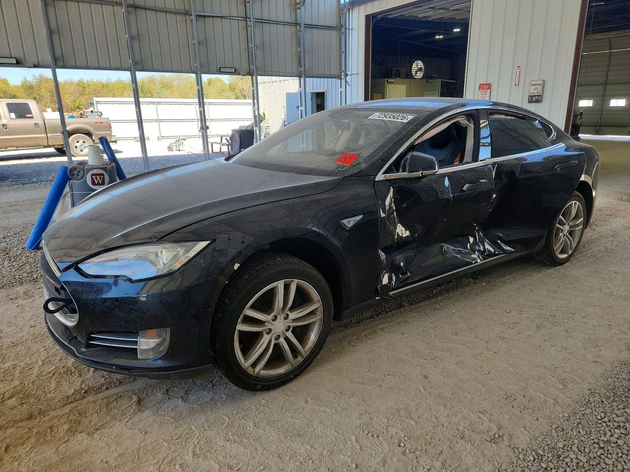 2015 TESLA MODEL S 85 | 5YJSA1H18FF094566 | UPCARS