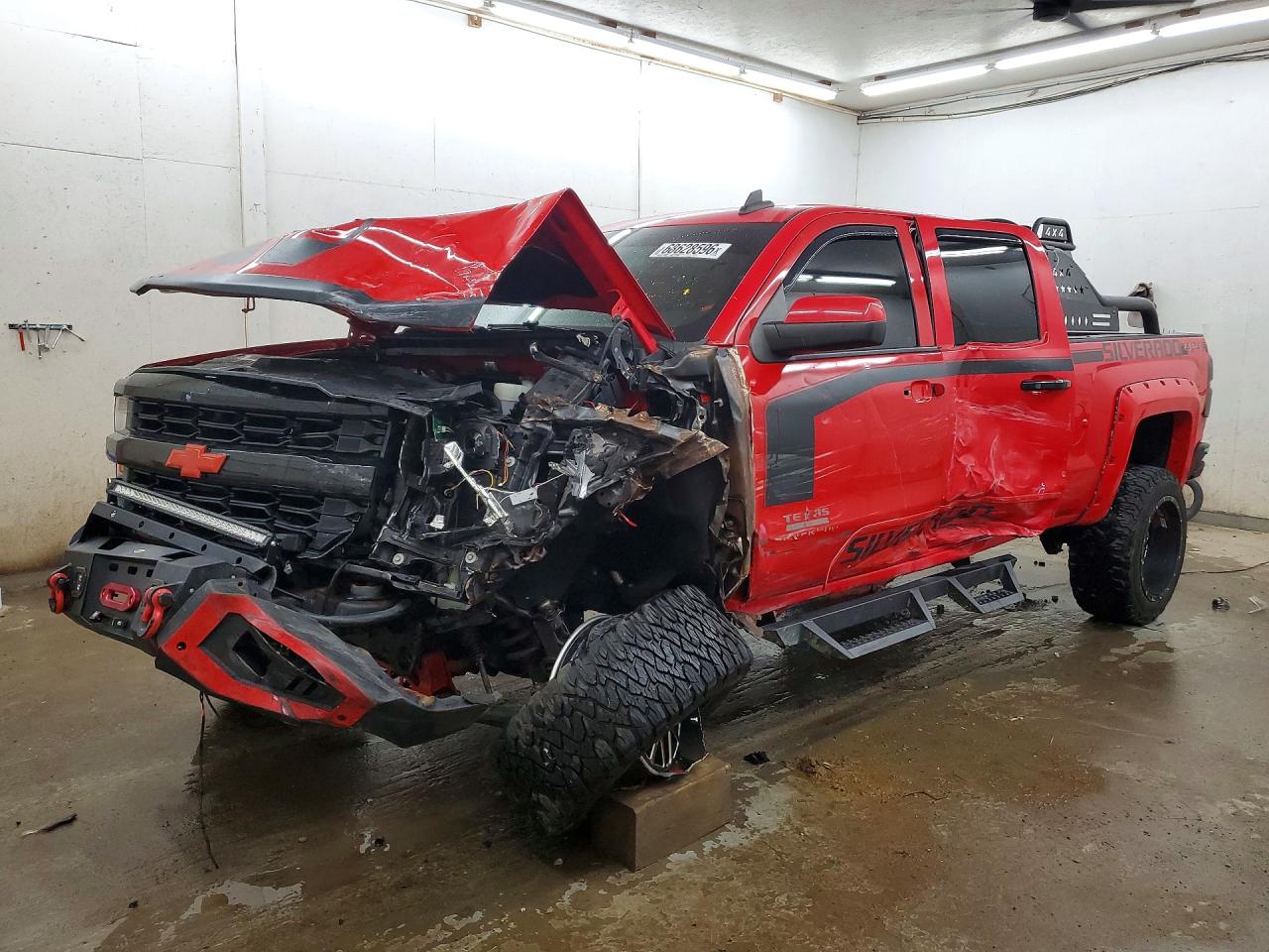 2018 CHEVROLET SILVERADO K1500 LT | 1GCVKRECXJZ156759 | UPCARS