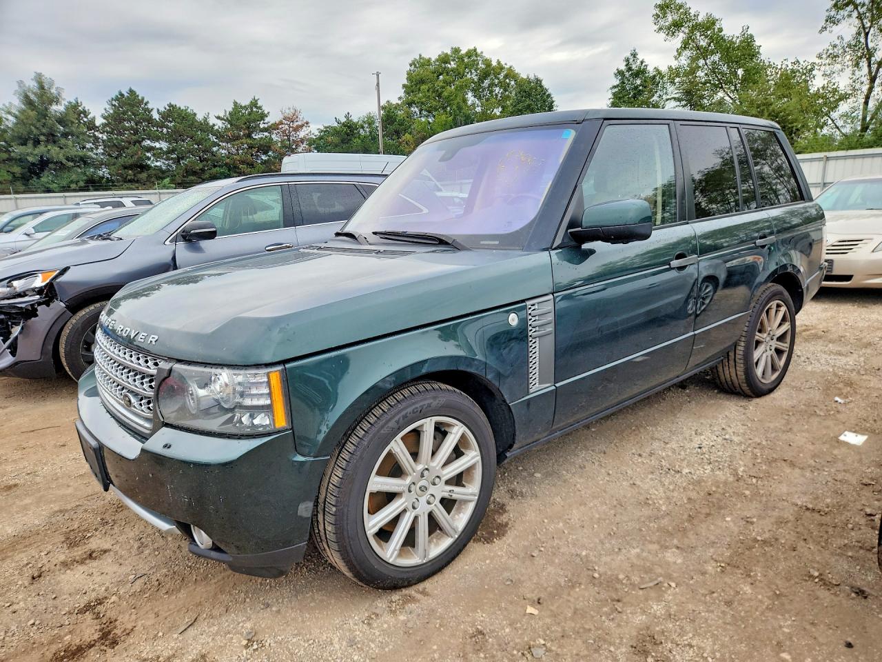 2011 LAND ROVER RANGEROVER HSE LUXURY | SALMF1E47BA352399 | UPCARS