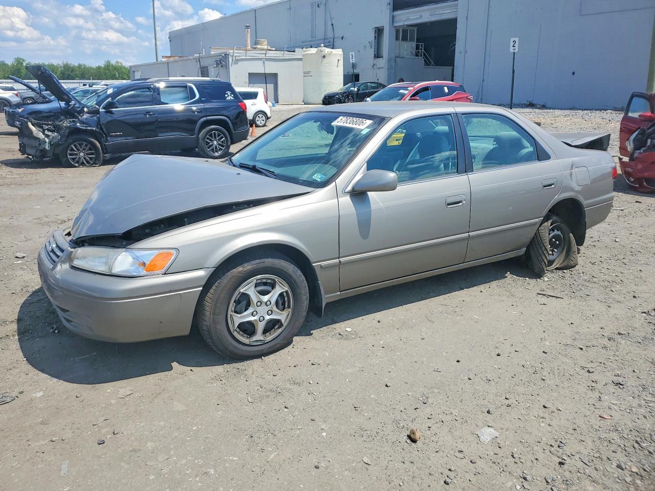 1998 TOYOTA CAMRY LE | 4T1BG22KXWU187162 | UPCARS