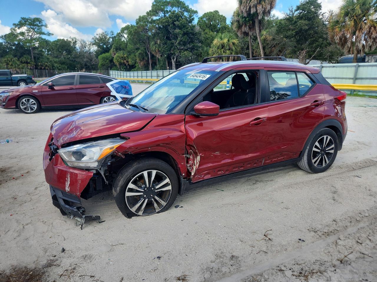 2018 NISSAN KICK SV | 3N1CP5CU7JL514911 | UPCARS