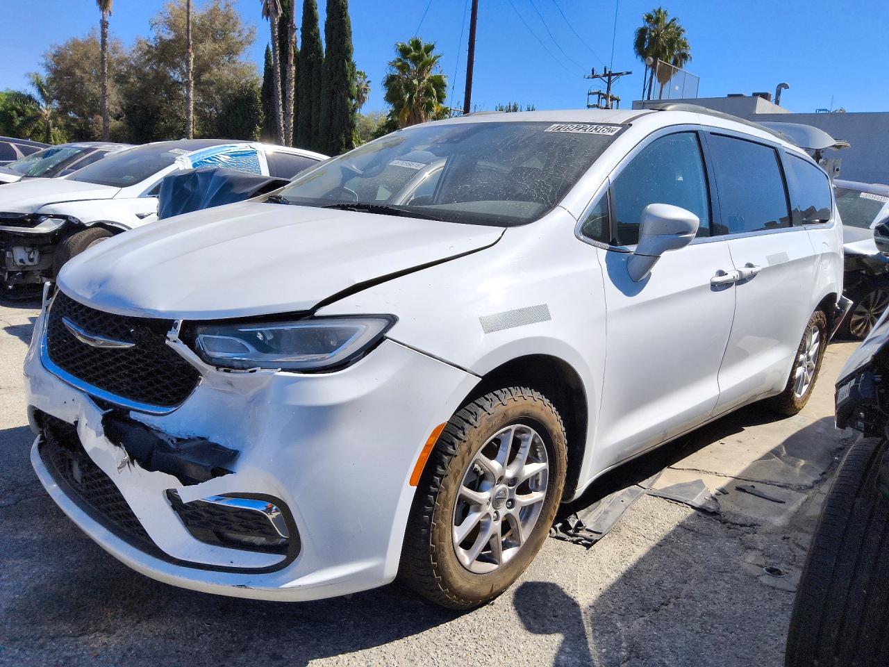 2022 CHRYSLER PACIFICA TOURING L | 2C4RC1BG8NR142544 | UPCARS