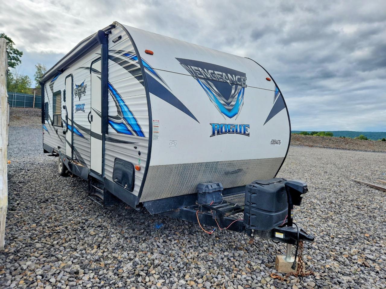 2018 FORESRIVER VENGEANCE FOREST RIVER  CAMPER | 5ZT2VGPB3J1000384 | UPCARS