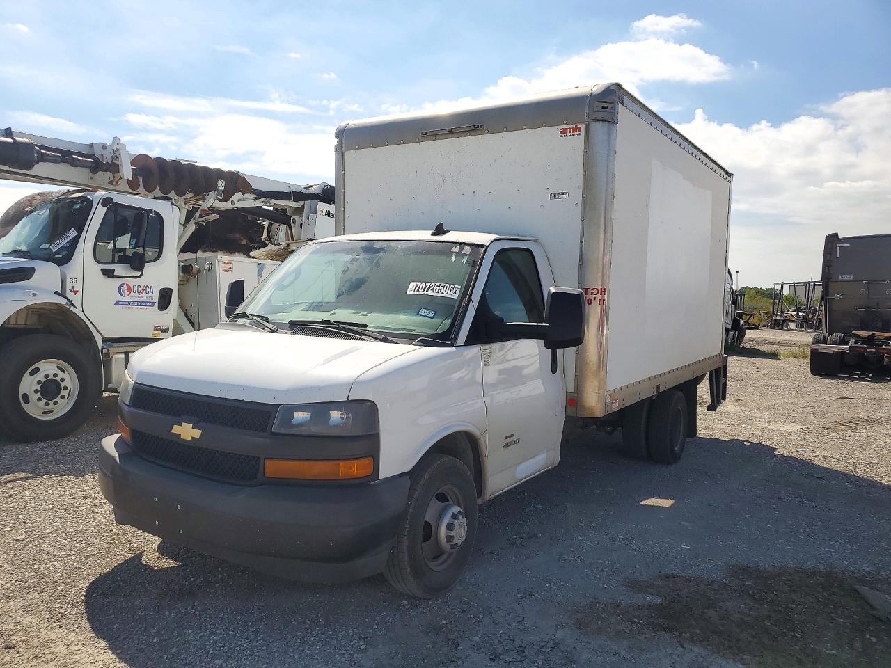 2020 CHEVROLET EXPRESS BOX TRUCK | 1HA6GUCG8LN012454 | UPCARS