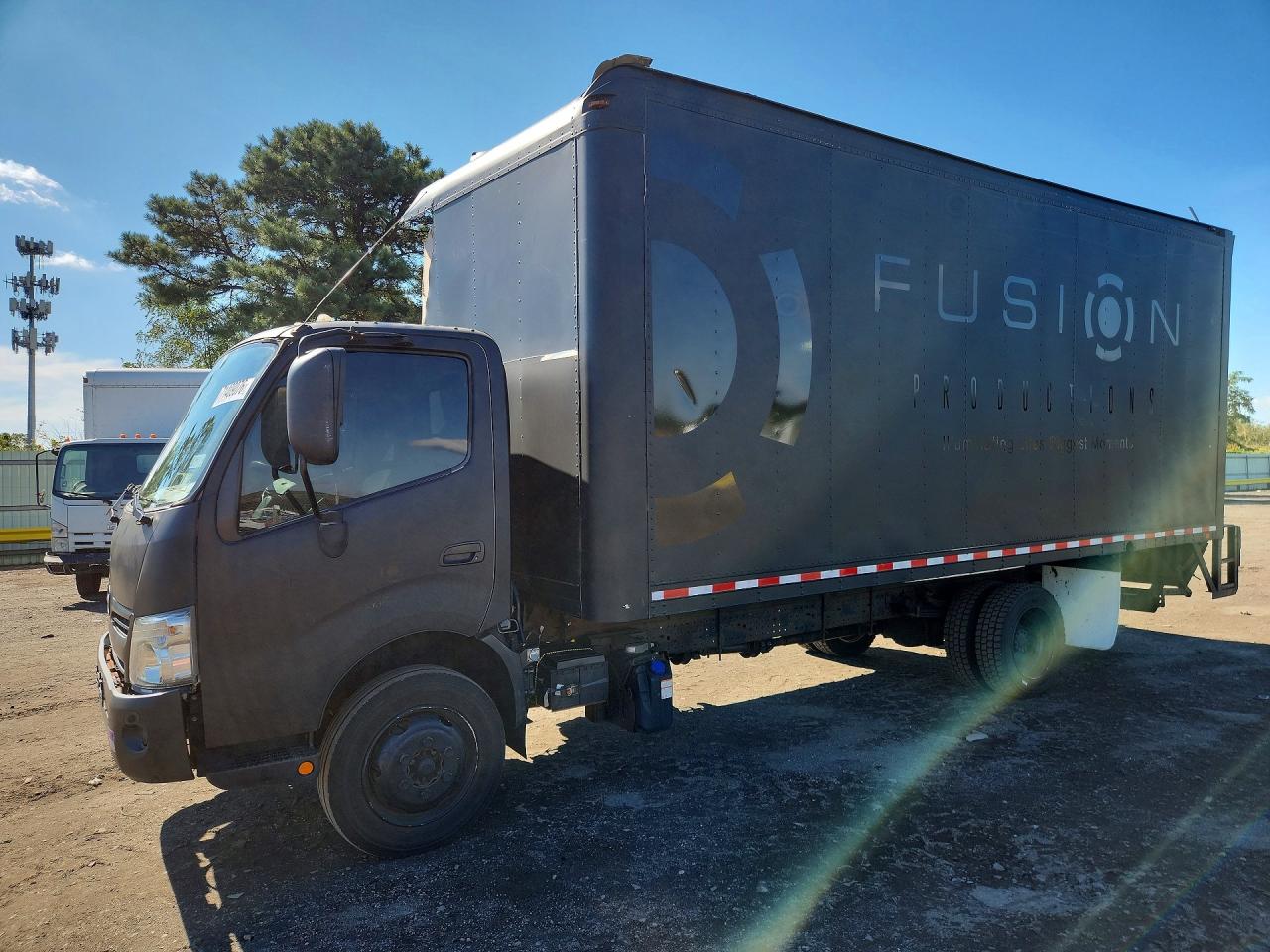 2018 HINO ALL OTHER BOX TRUCK | JHHSDM2H8JK006493 | UPCARS