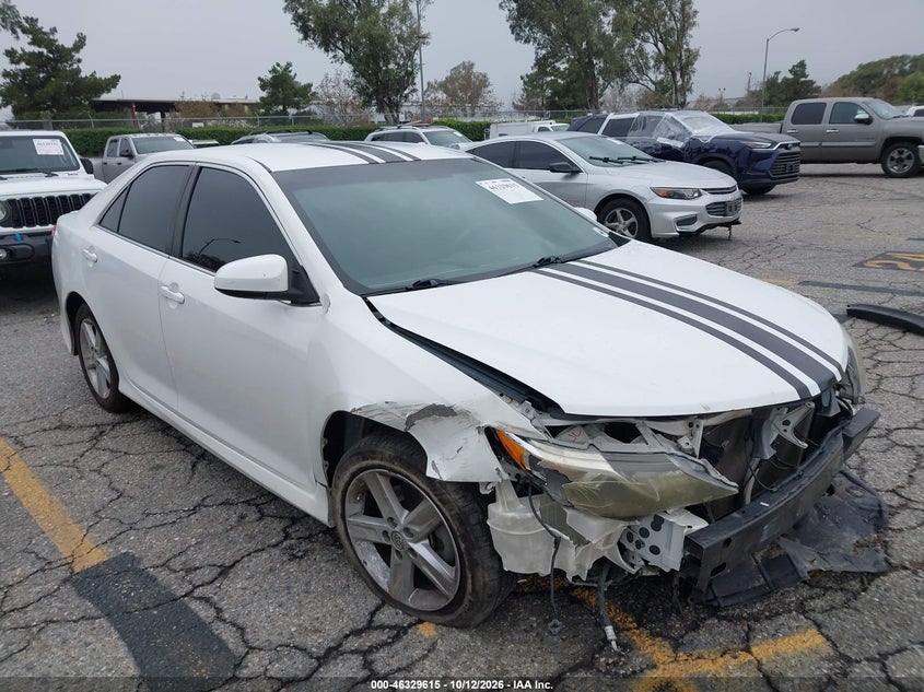 2014 TOYOTA CAMRY SE | 4T1BF1FK3EU752356 | UPCARS