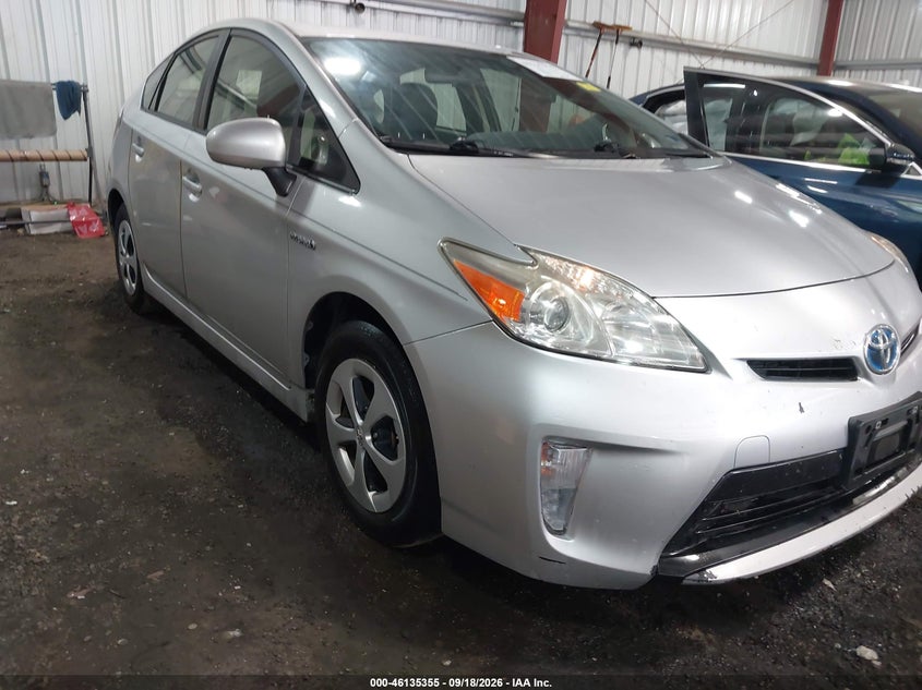 2015 TOYOTA PRIUS TWO | JTDKN3DU6F1884635 | UPCARS