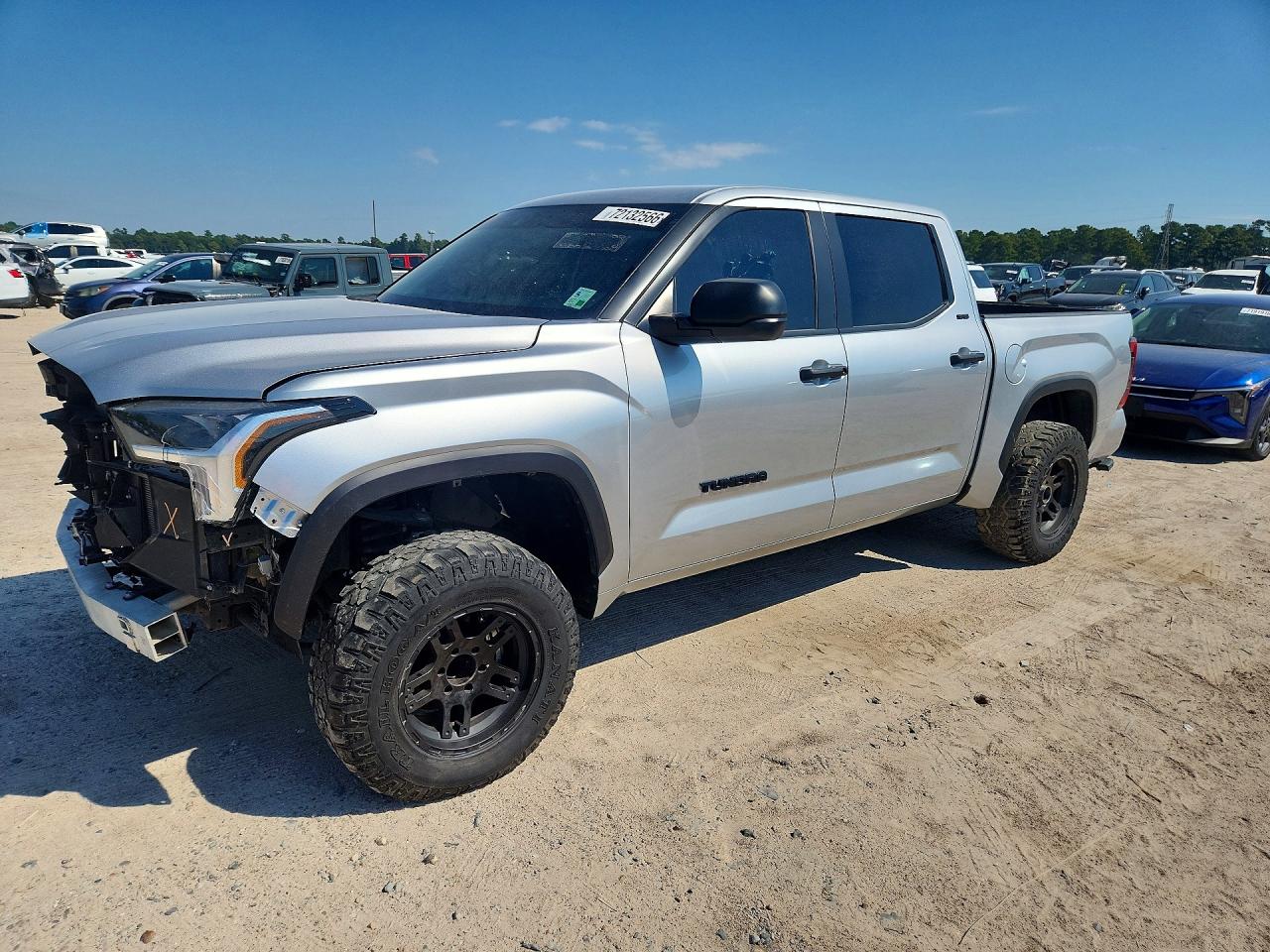 2025 TOYOTA TUNDRA SR5 | 5TFLA5AB7SX050055 | UPCARS