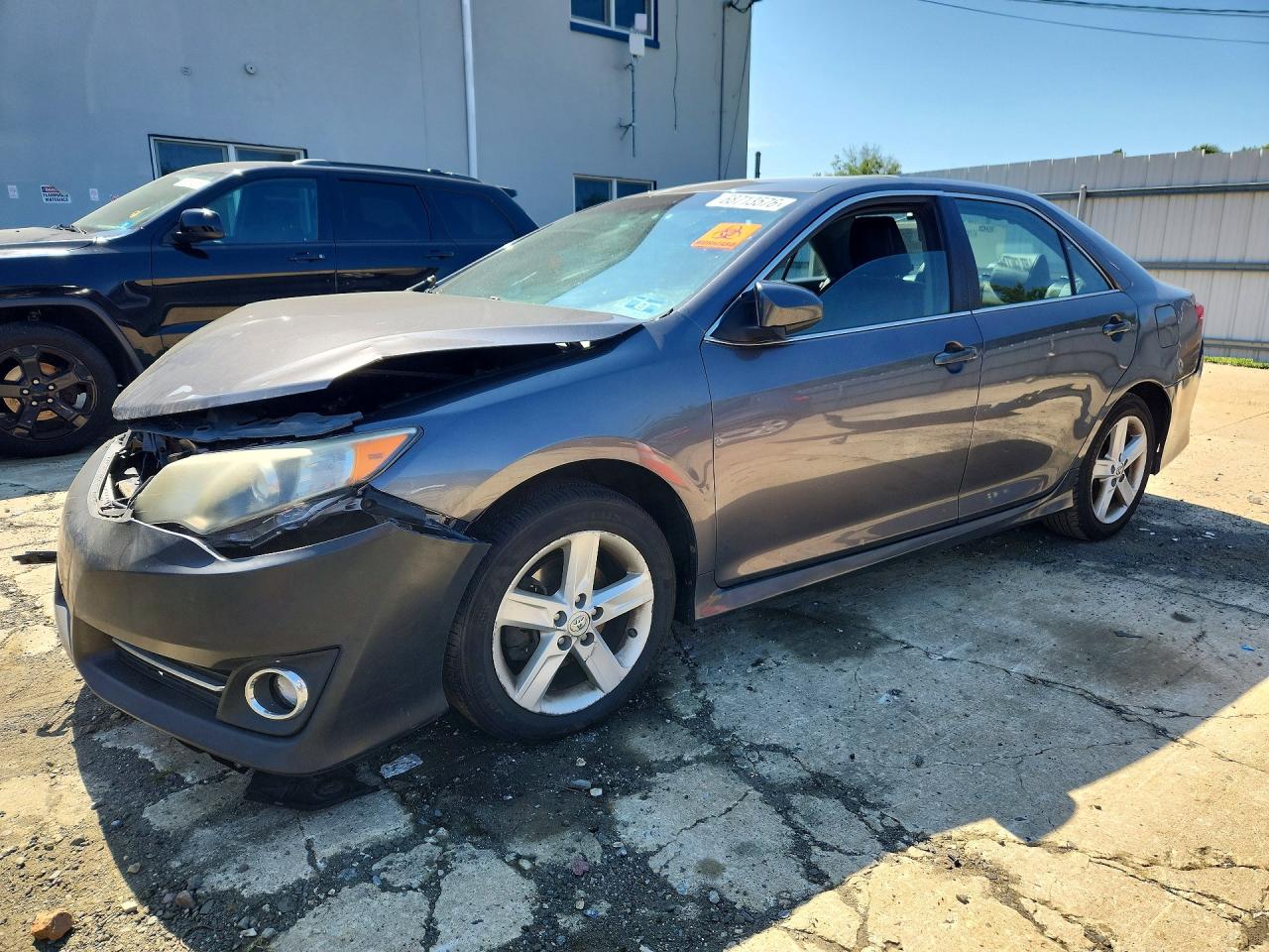 2014 TOYOTA CAMRY SE | 4T1BF1FK5EU395648 | UPCARS