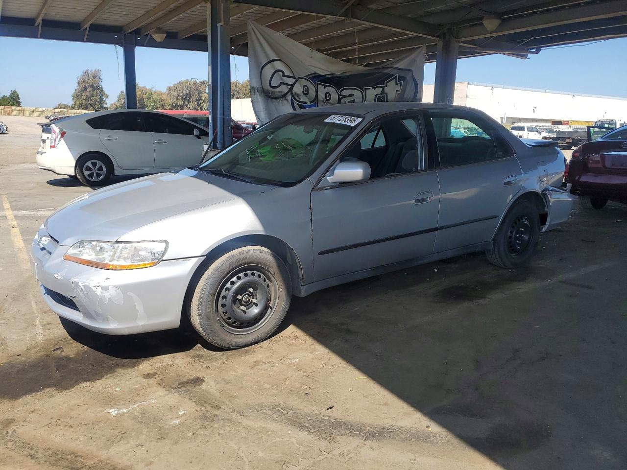1998 HONDA ACCORD LX | 1HGCG5646WA077587 | UPCARS
