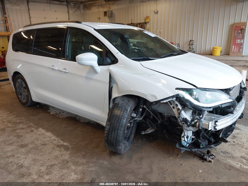 2020 CHRYSLER PACIFICA HYBRID TOURING L | 2C4RC1L76LR263522 | UPCARS