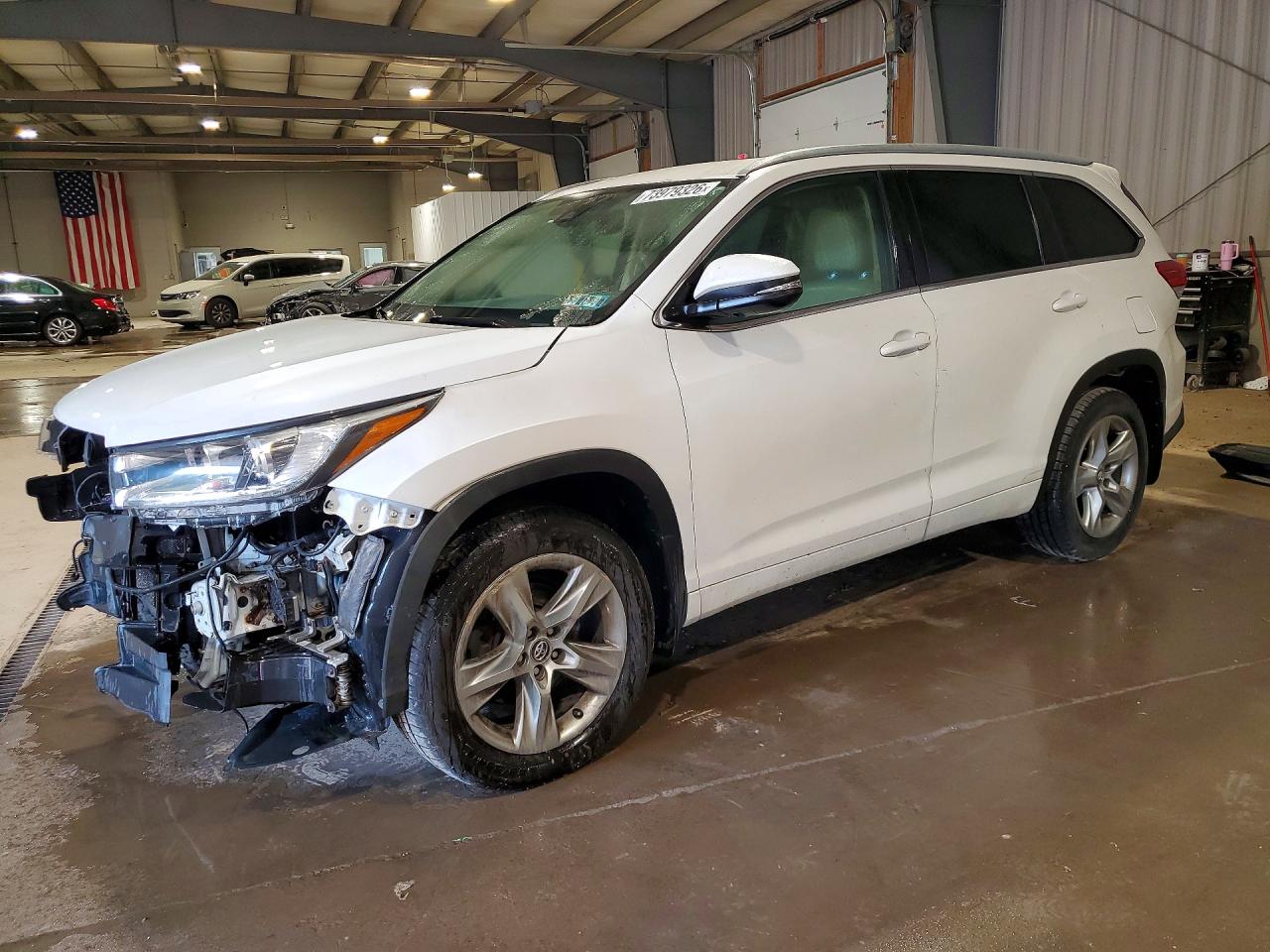 2017 TOYOTA HIGHLANDER LIMITED | 5TDDZRFH5HS408737 | UPCARS