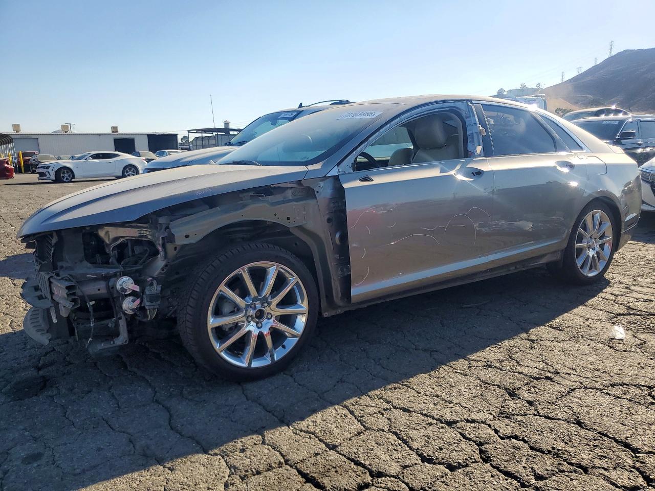 2015 LINCOLN MKZ HYBRID | 3LN6L2LU7FR626922 | UPCARS