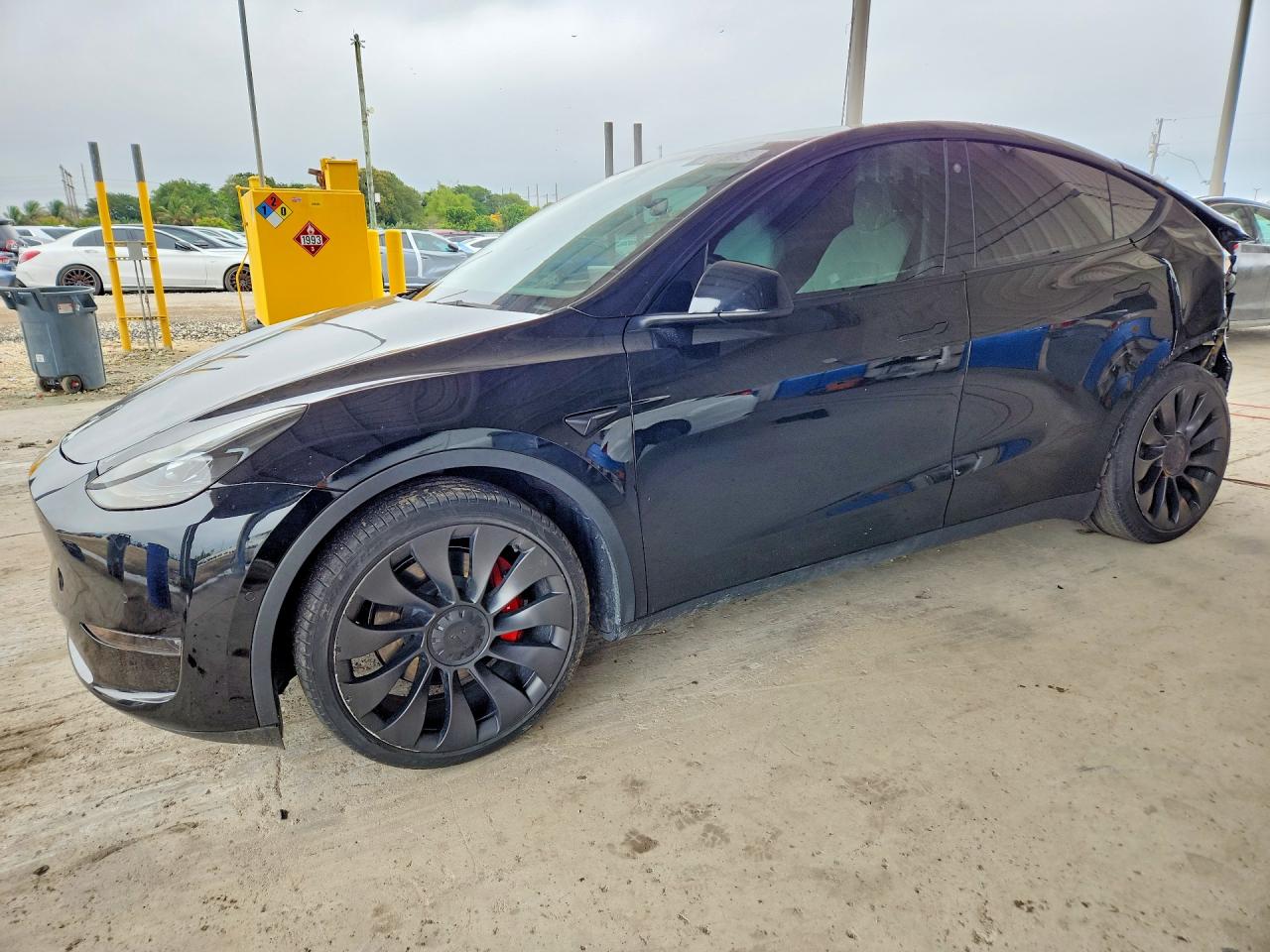 2022 TESLA MODEL Y | 7SAYGDEF0NF576394 | UPCARS
