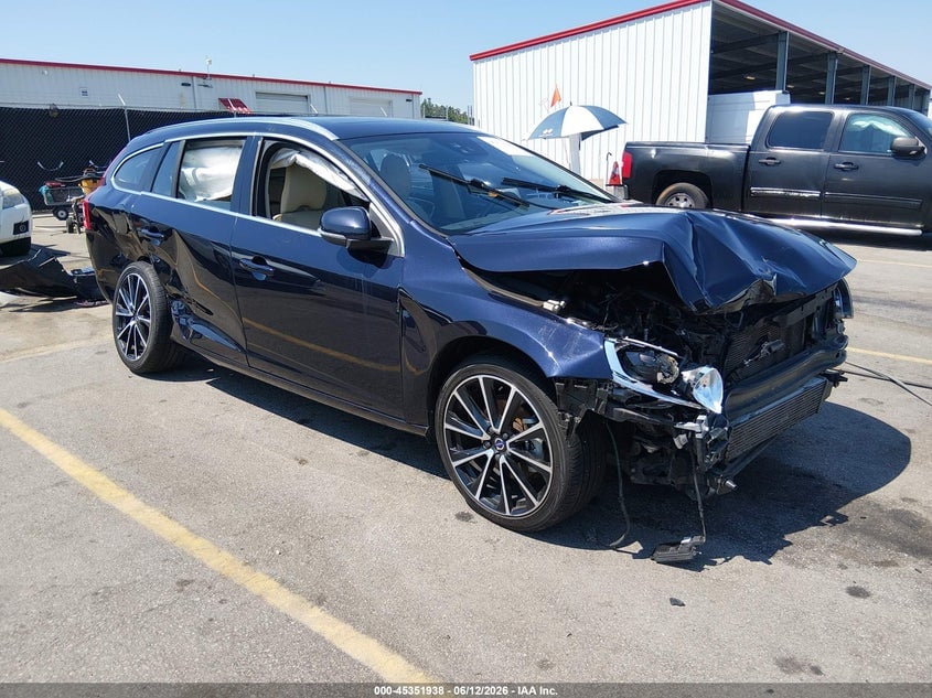 2017 VOLVO V60 T5 PLATINUM | YV140MEM0H1359286 | UPCARS