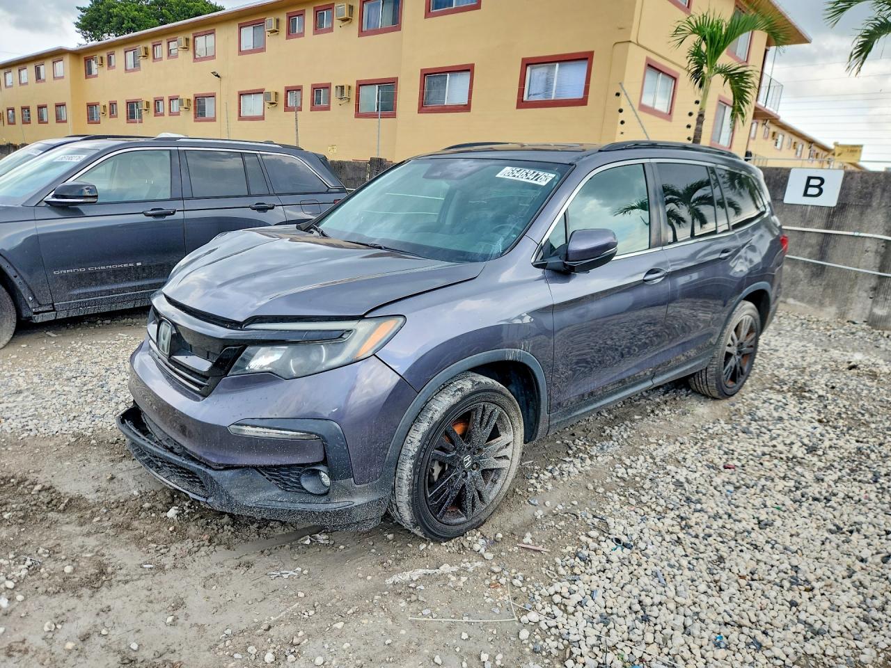 2021 HONDA PILOT SE | 5FNYF5H23MB010596 | UPCARS