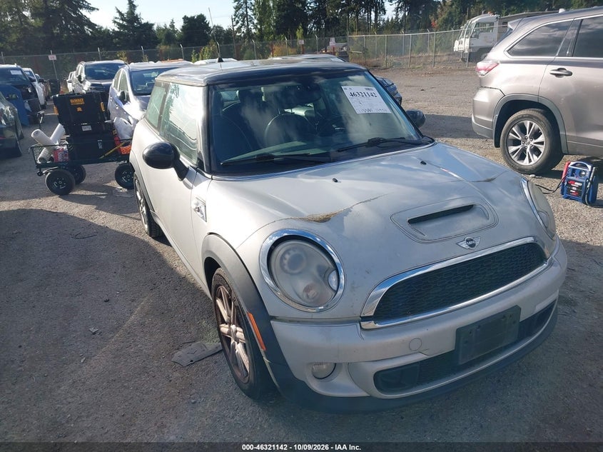 2011 MINI COOPER S | WMWSV3C55BTY22035 | UPCARS