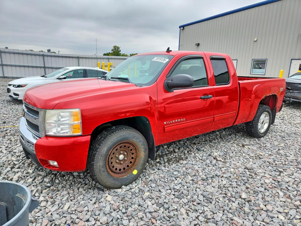2011 CHEVROLET SILVERADO K1500 LT | 1GCRKSE39BZ231106 | UPCARS