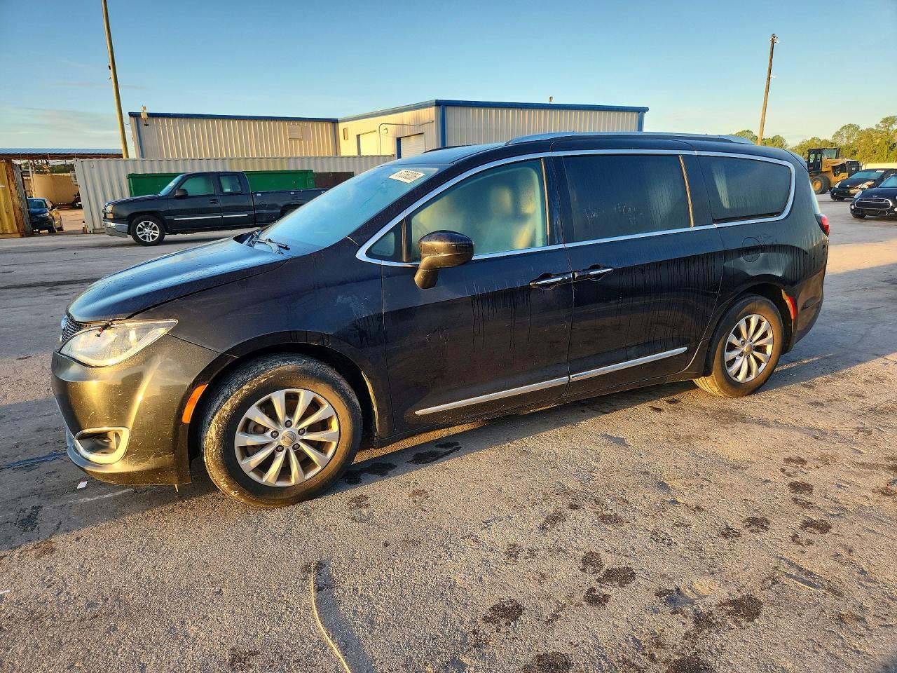 2019 CHRYSLER PACIFICA TOURING L | 2C4RC1BG5KR685684 | UPCARS